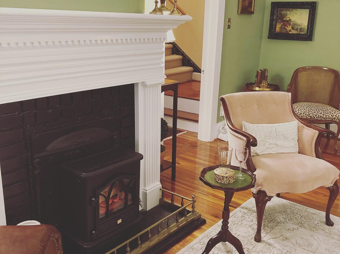 East Main Guest House主图