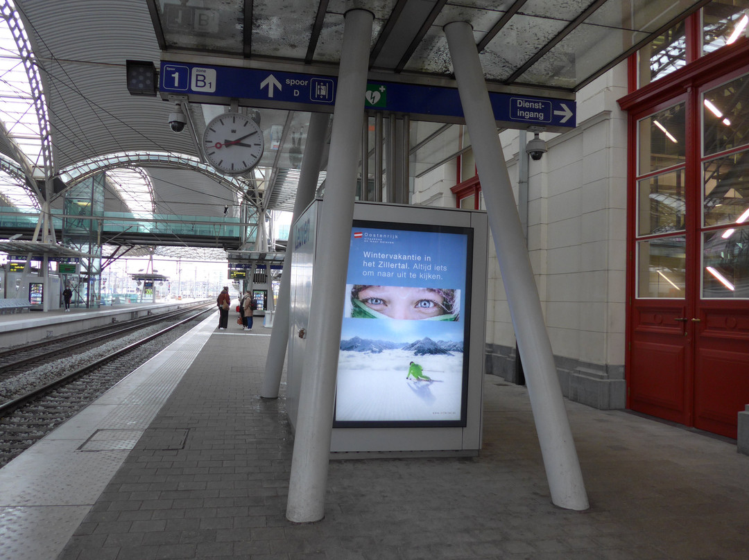 Leuven Train Station景点图片