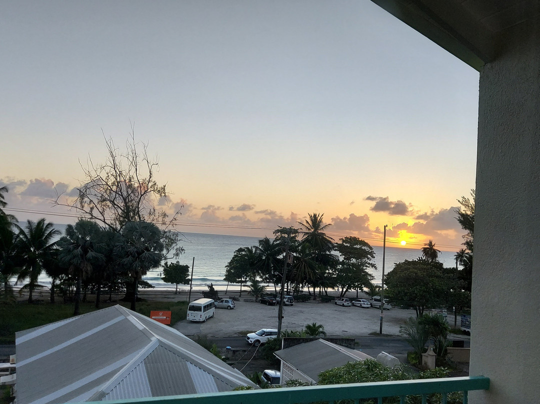 蓝色地平线酒店主图