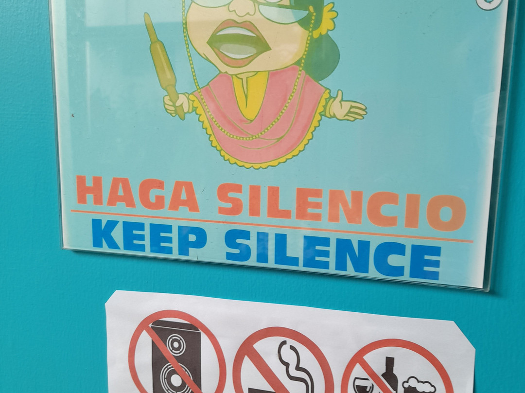 Chescos Hotel & Hostel Restobar主图