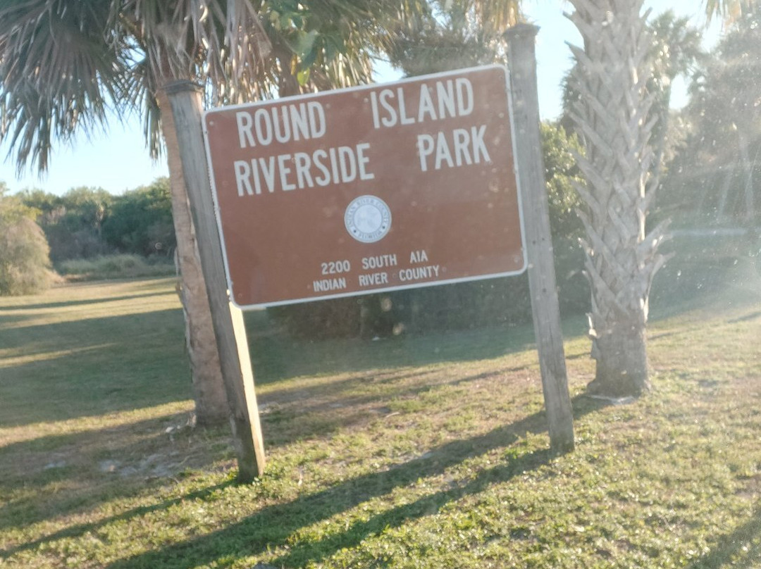 Round Island Beach Park景点图片