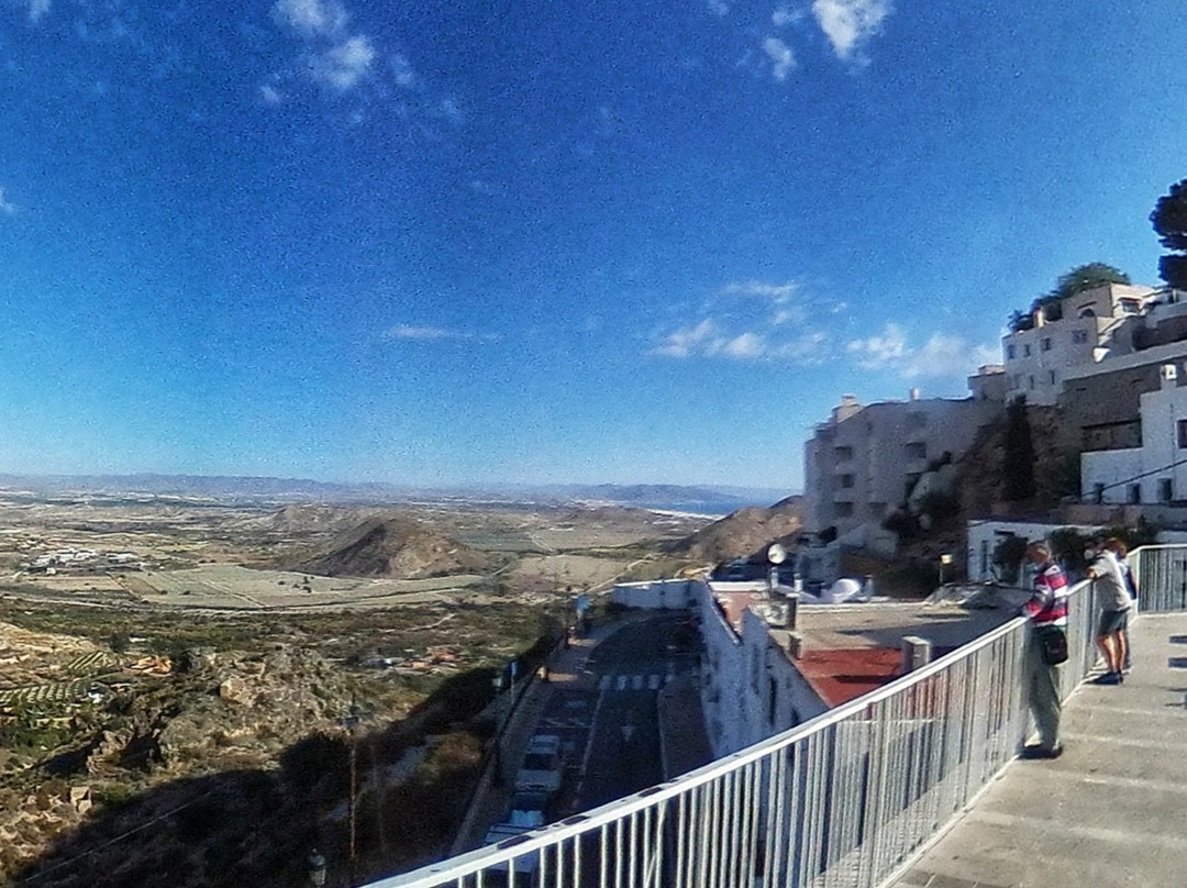 Mirador De La Plaza Nueva景点图片