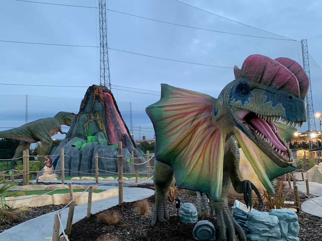 Dino Falls Adventure Golf景点图片