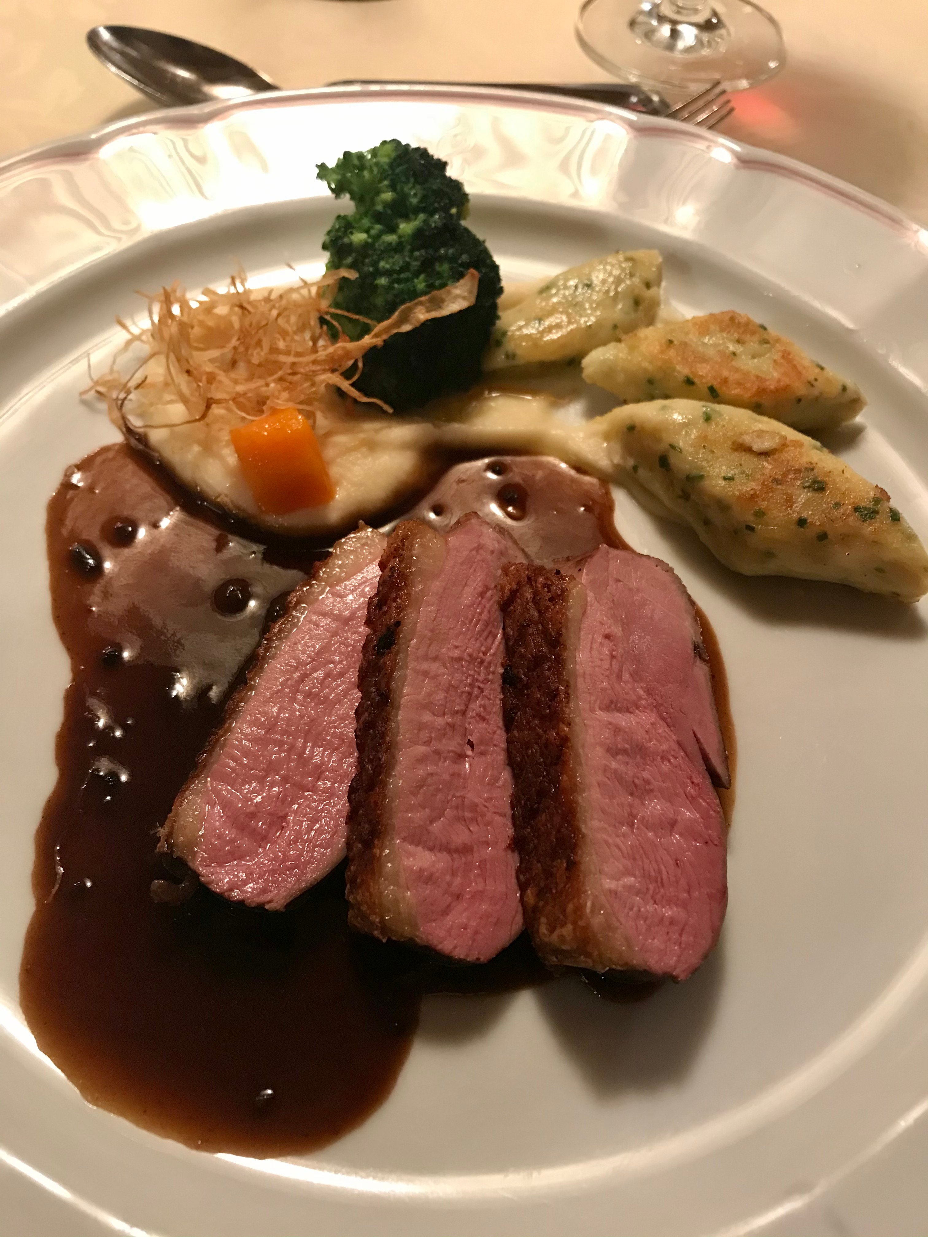 Hotel Engel Obertal-餐饮