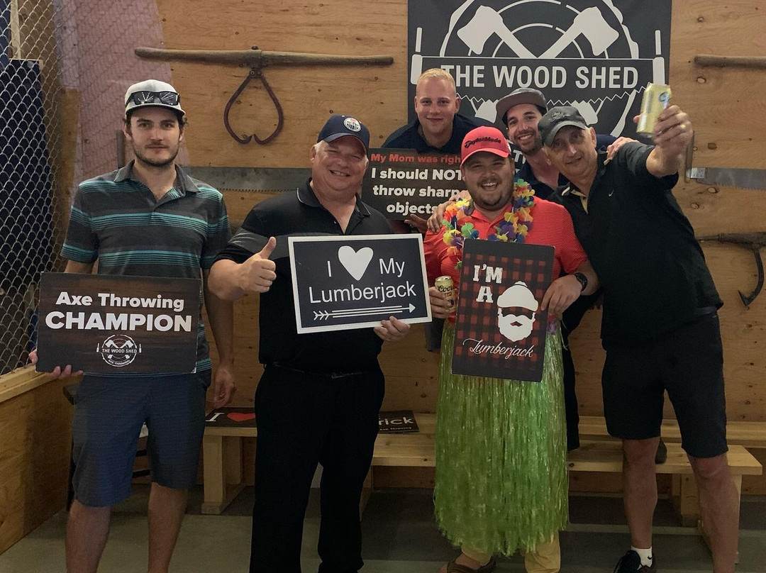 Wood Shed Axe Throwing-西尔万湖必去景点