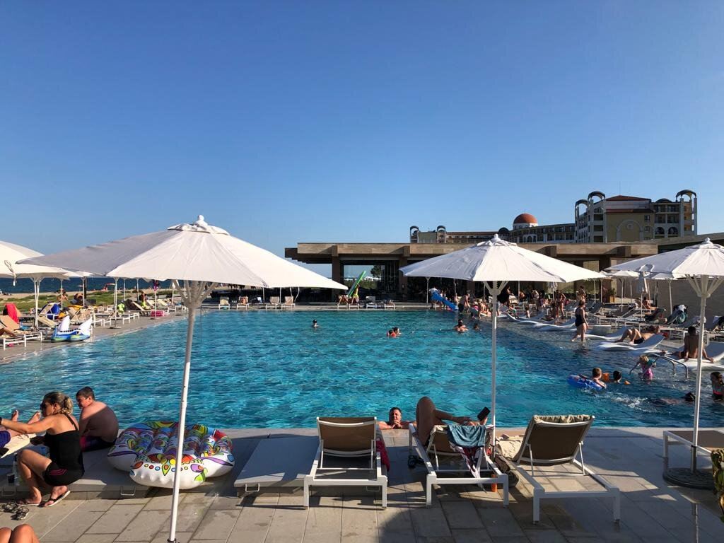 HVD Reina del Mar - Premium Spa Service & Free Parking-泳池