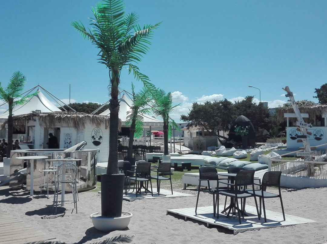 Cafè Set Beach