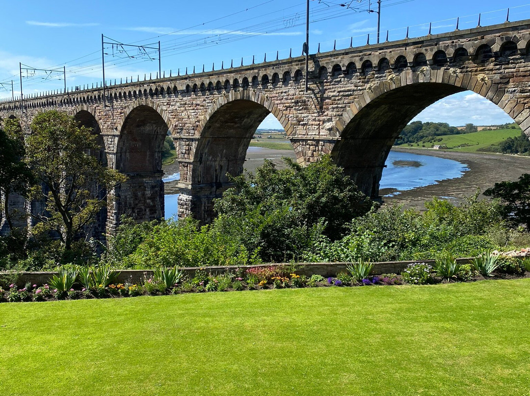 Castle Vale House主图