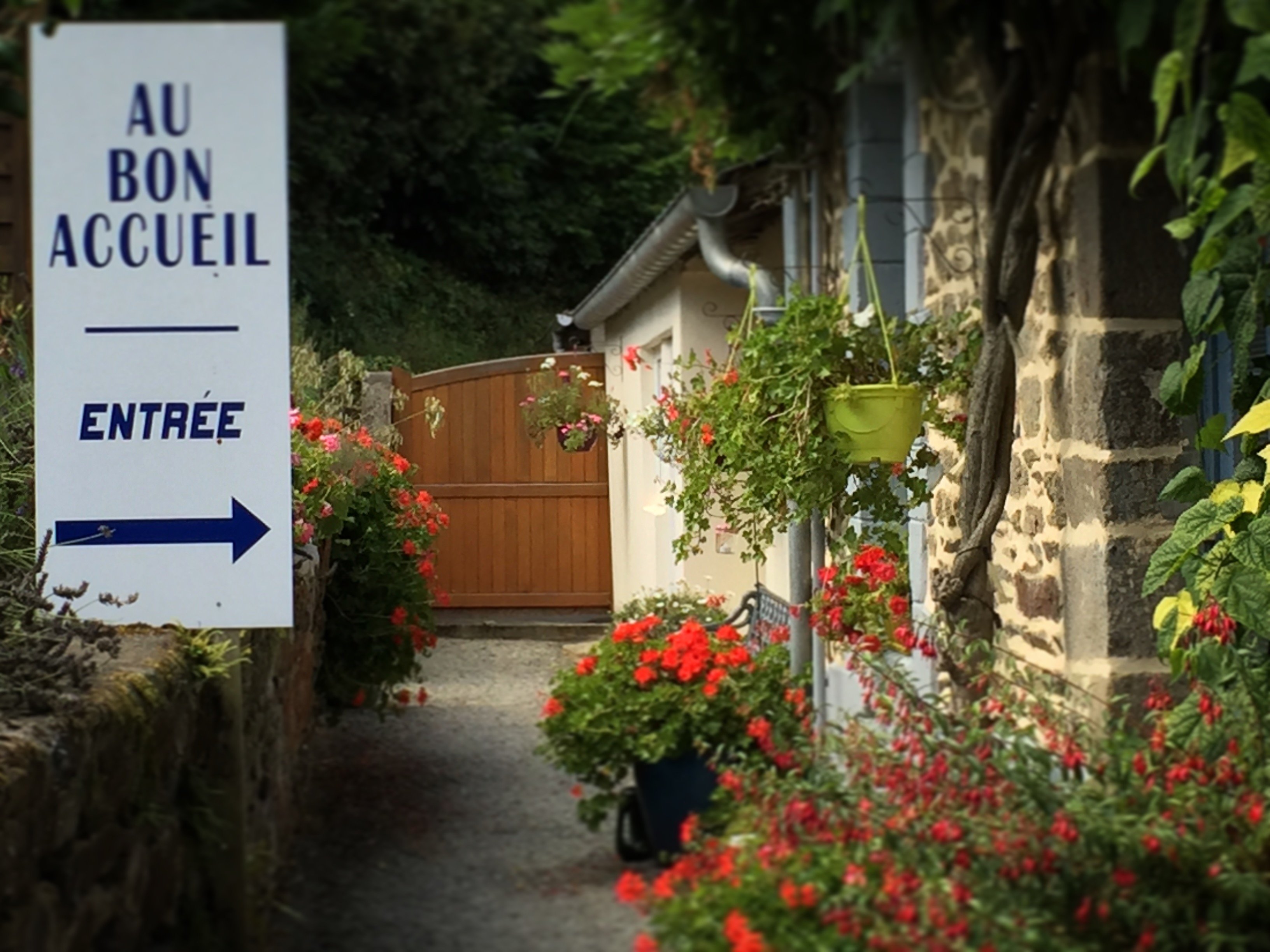 Au Bon Accueil-官方