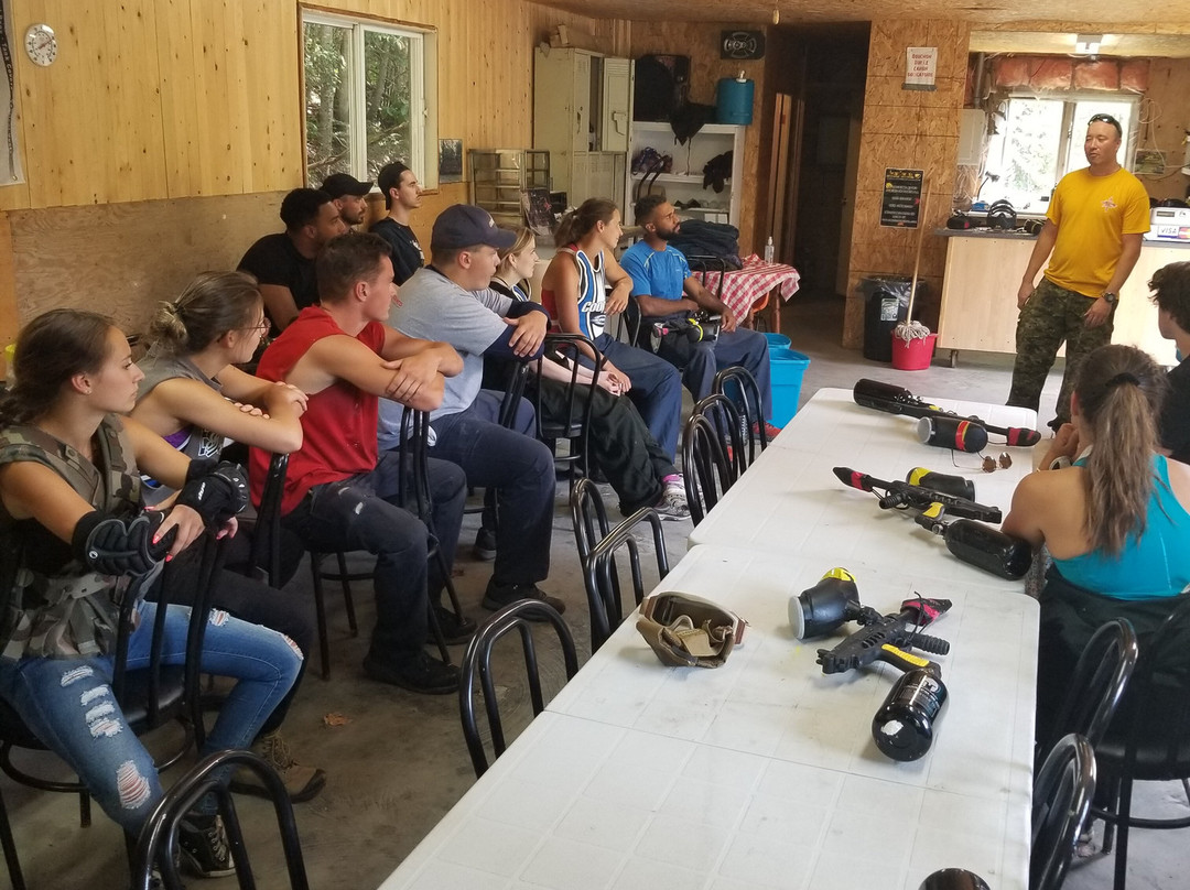 Le terrain de paintball La Roche du Diable景点图片