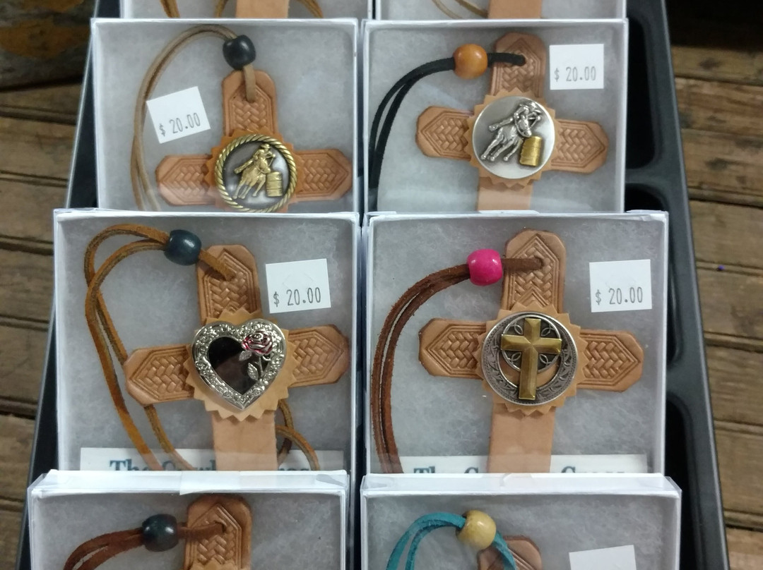 Suwannee Hardware & Feed-White Springs必去景点