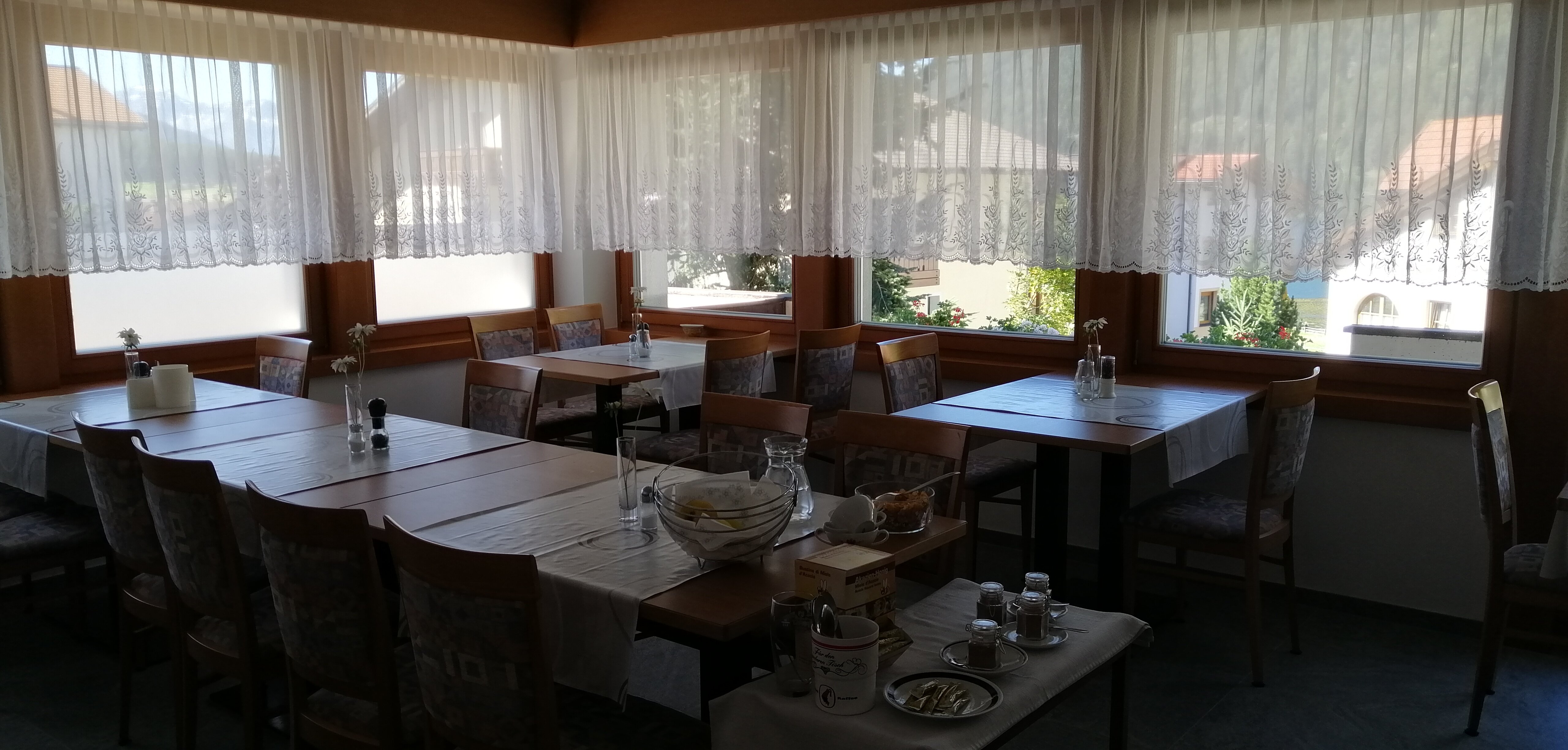 Pension Tirol-餐饮