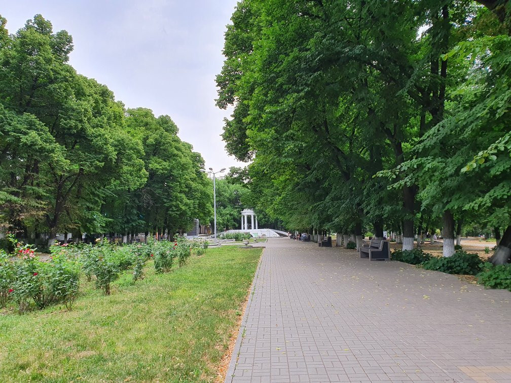 1st of May Park景点图片