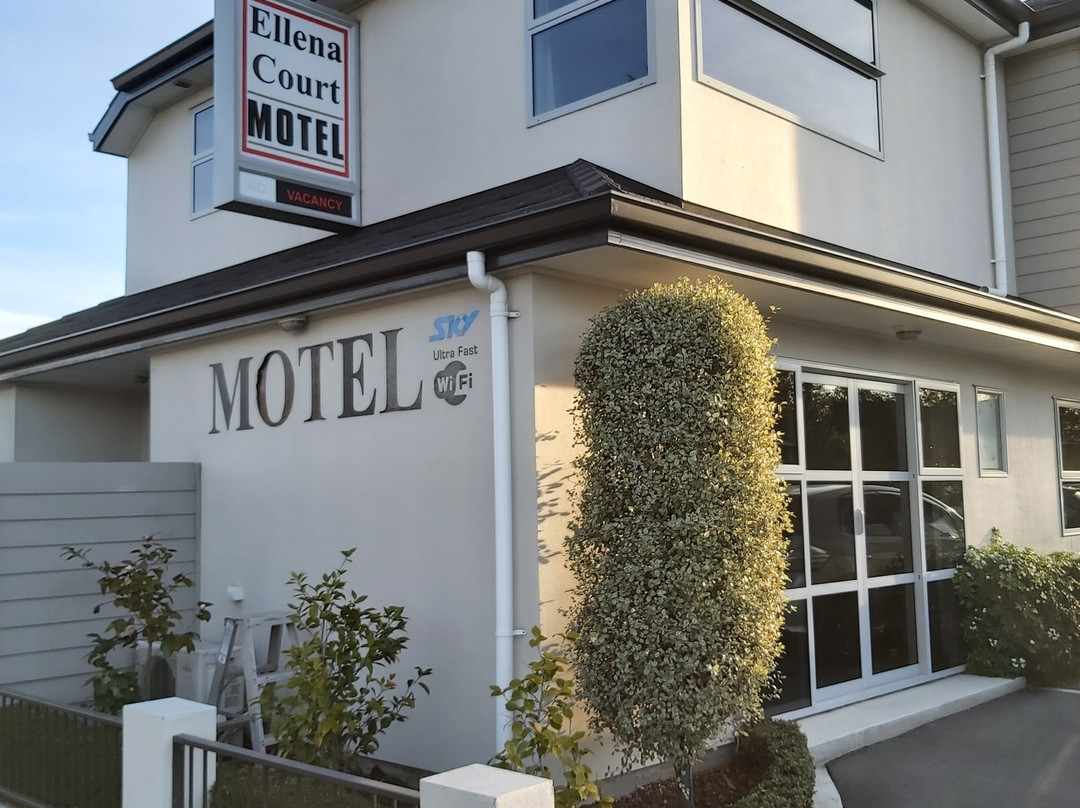 Ellena Court Motel主图