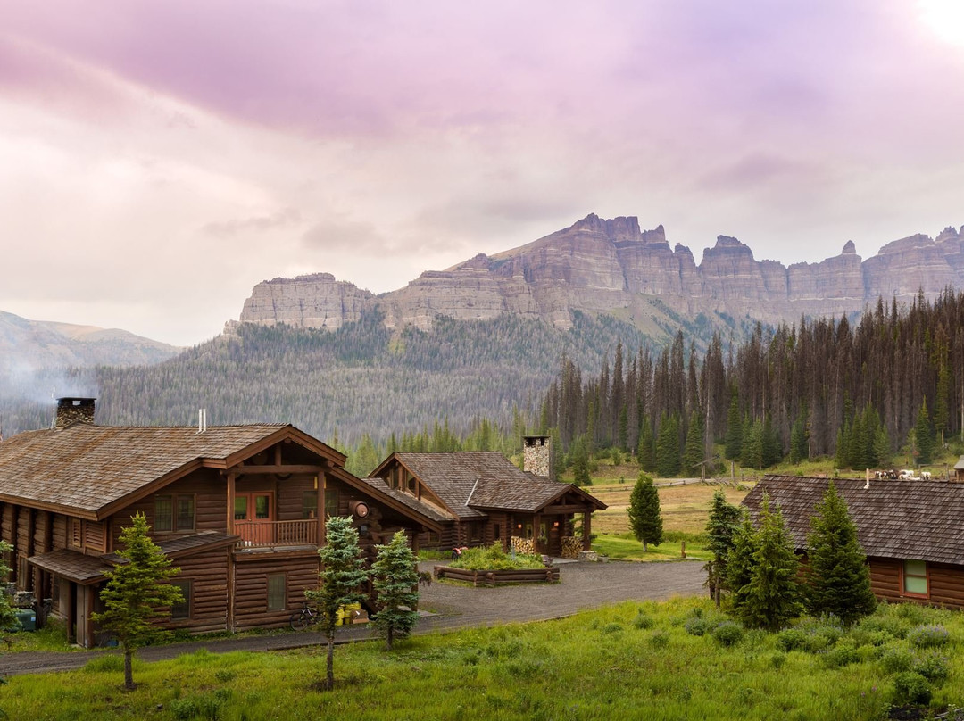 Brooks Lake Lodge & Spa
