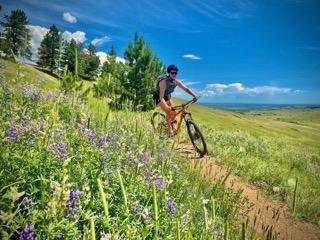 Front Range Ride Guides-科林斯堡必去景点