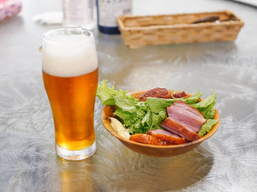 カフェ アンド バー ザ フィールド