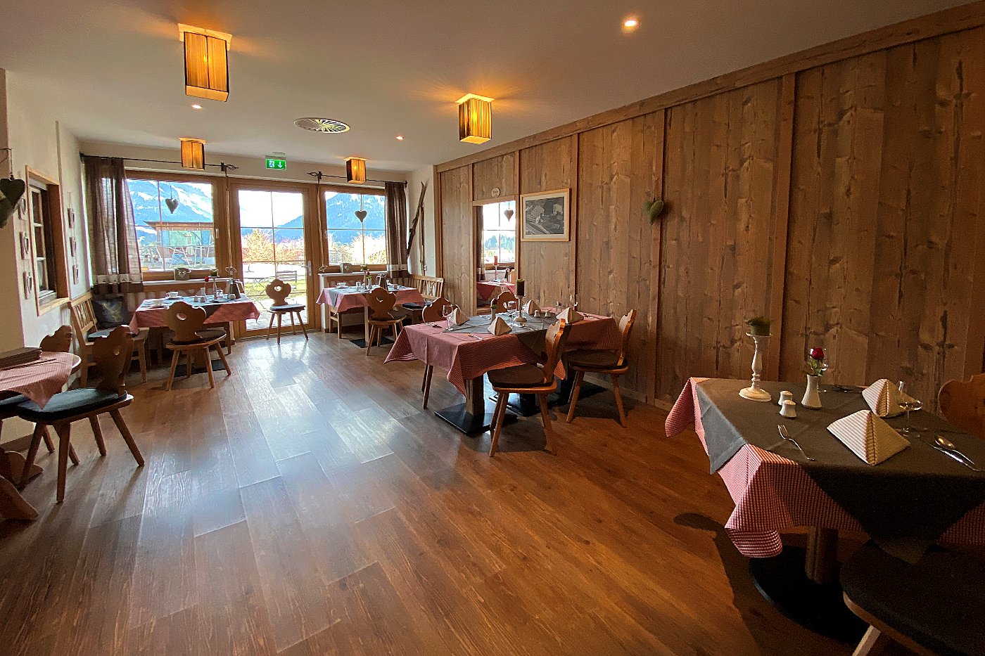 Hotel Zum Urviech-餐饮