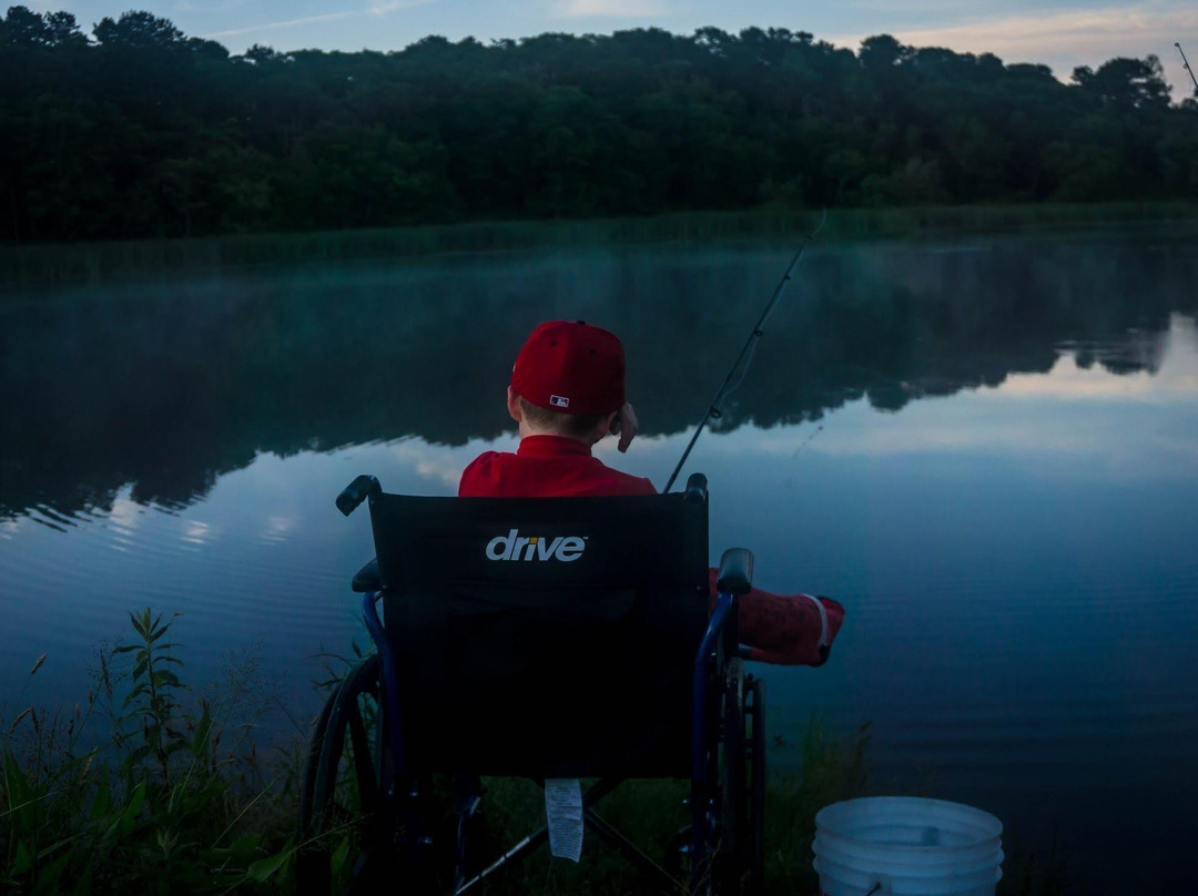 Cape Fresh Fishing Tours-法尔茅斯必去景点