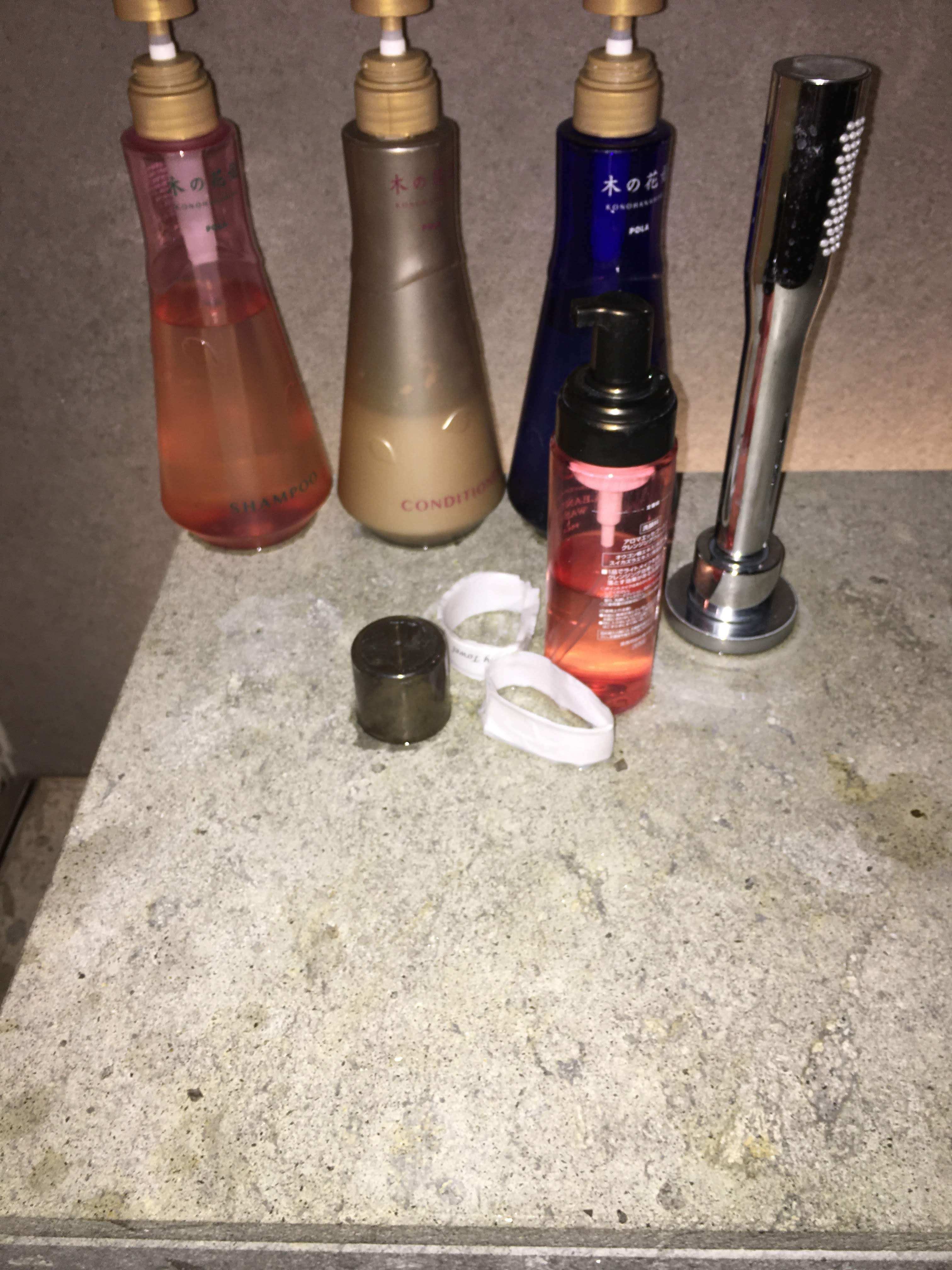築・月-浴室