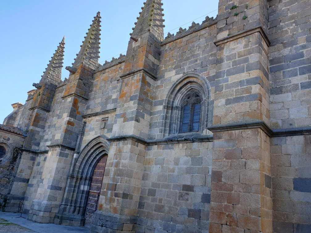 Iglesia Colegiata de San Martin景点图片