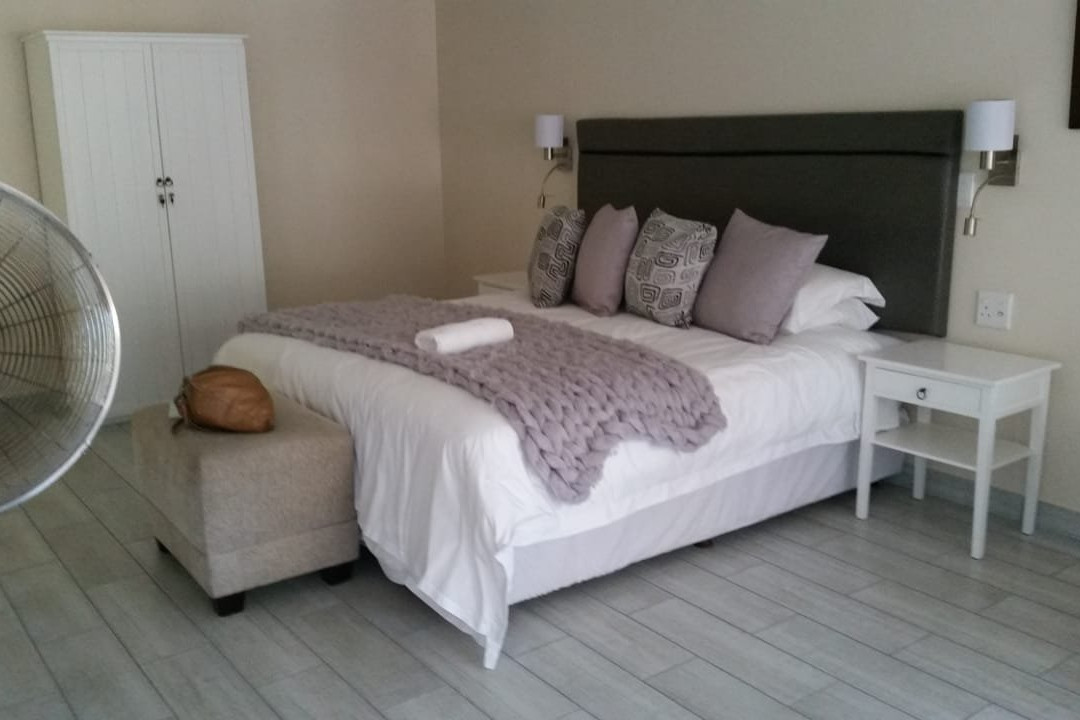 鲸歌酒店及水电主图