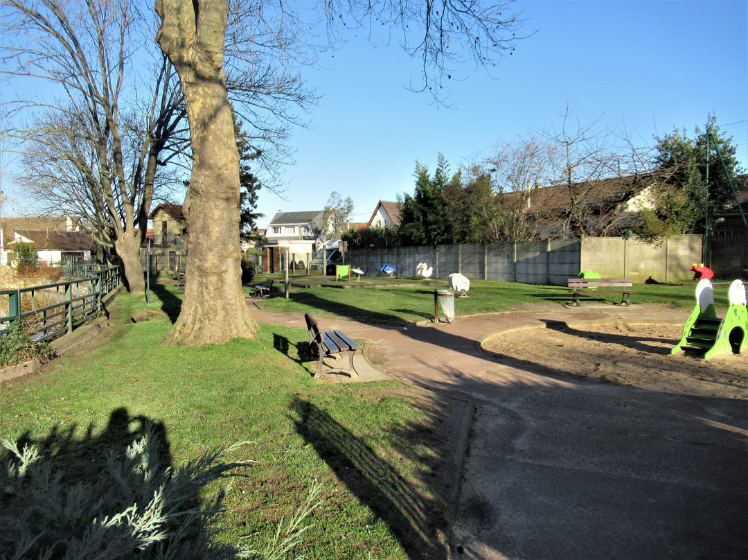 Square Ahmed Merabet-Livry-Gargan必去景点