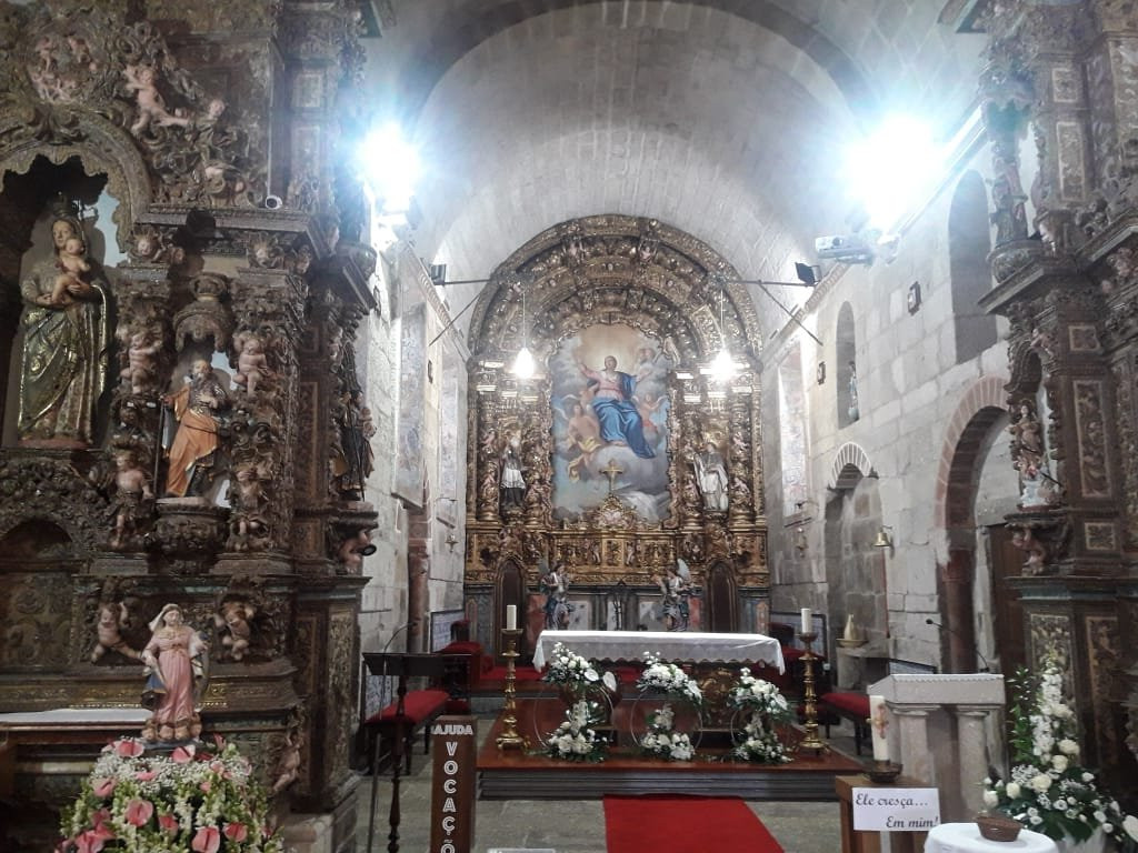 Igreja do Mosteiro de Santa Maria de Landim景点图片