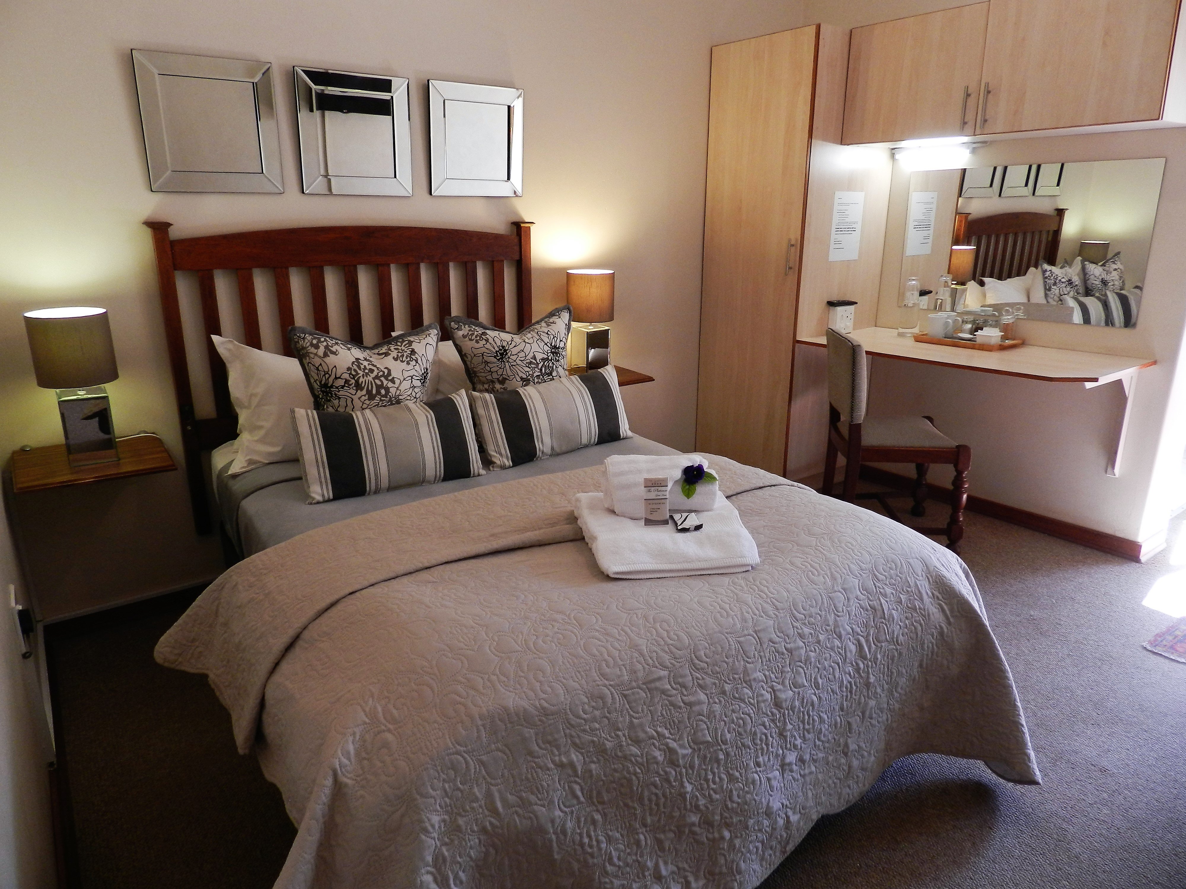 The Platinum Guest House-官方