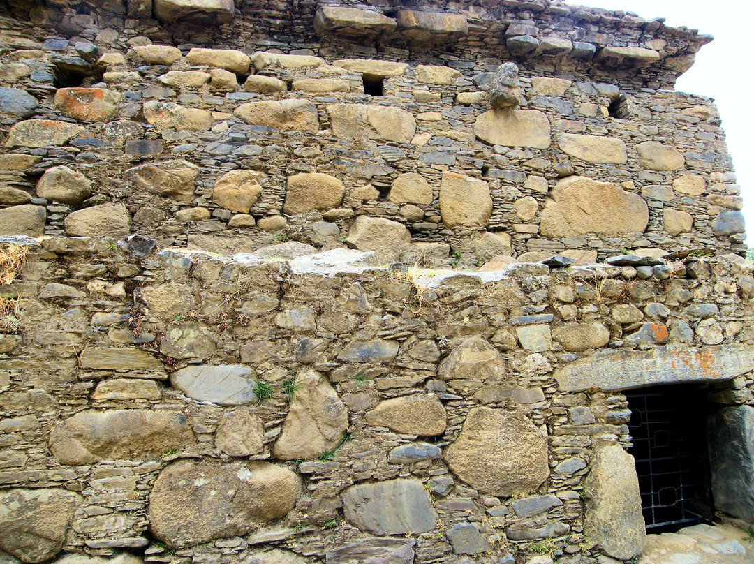 Monumento Nacional Wilcahuain Ruin-瓦拉斯必去景点