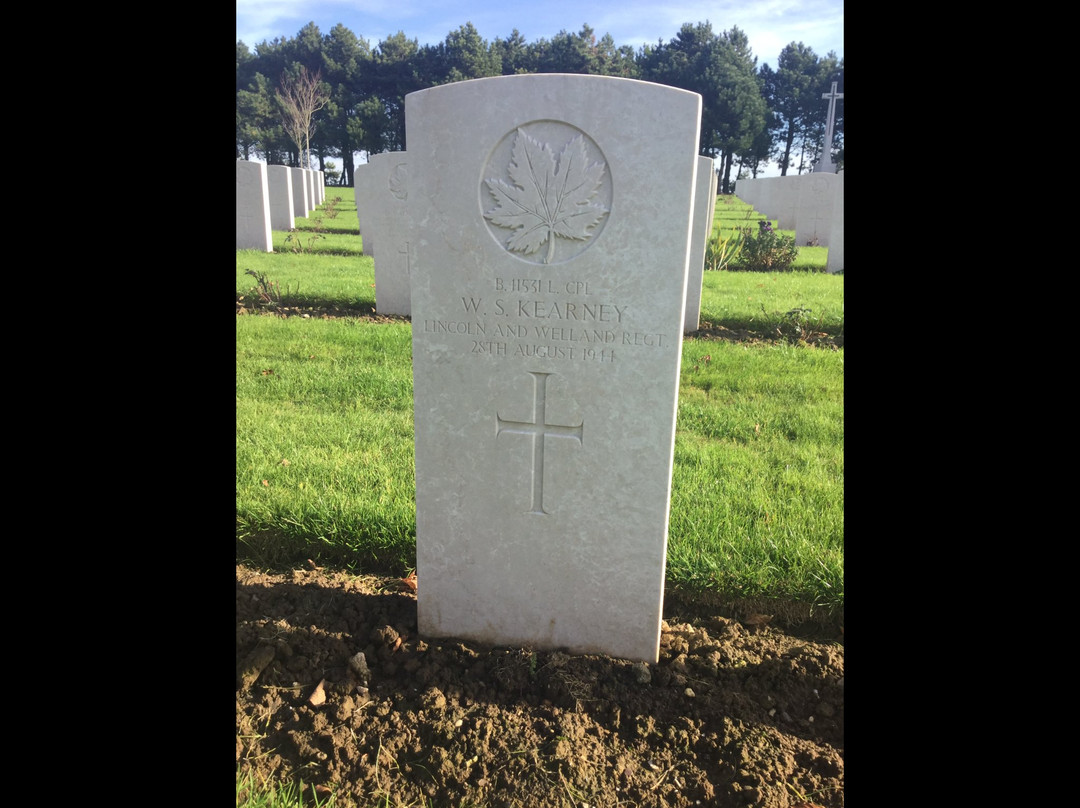 Calais Canadian War Cemetery-Saint-Inglevert必去景点