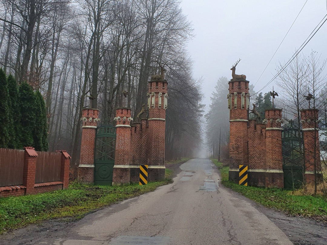 Brama Zwierzyniecka-Tenczynek必去景点