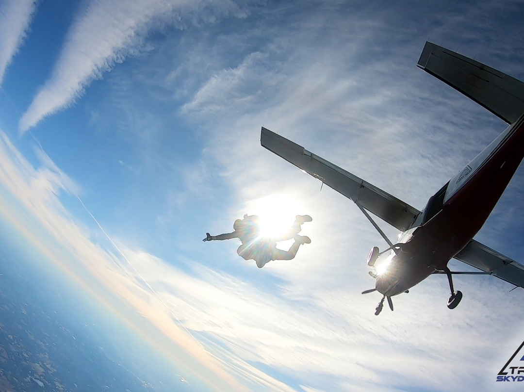 Triangle Skydiving Center景点图片