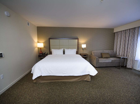 Hampton Inn & Suites by Hilton Truro主图