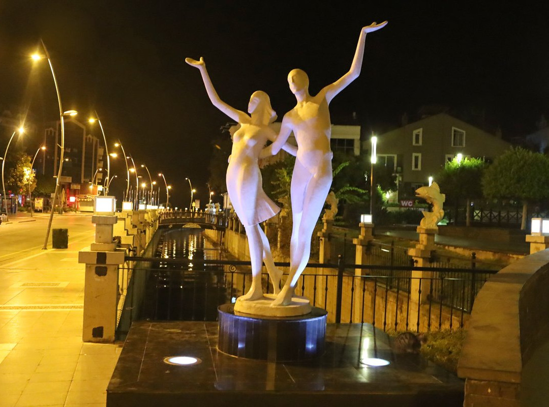 Marmaris 19 May Youth Square景点图片