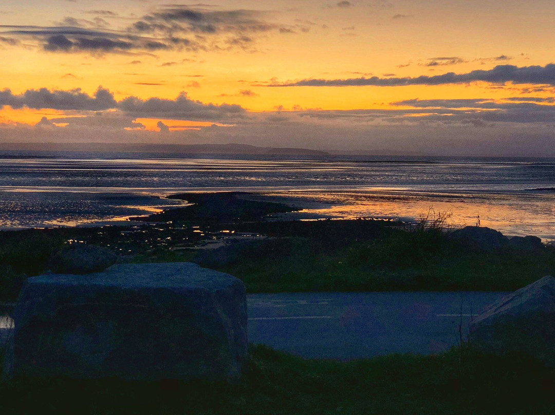 West Shore Beach景点图片