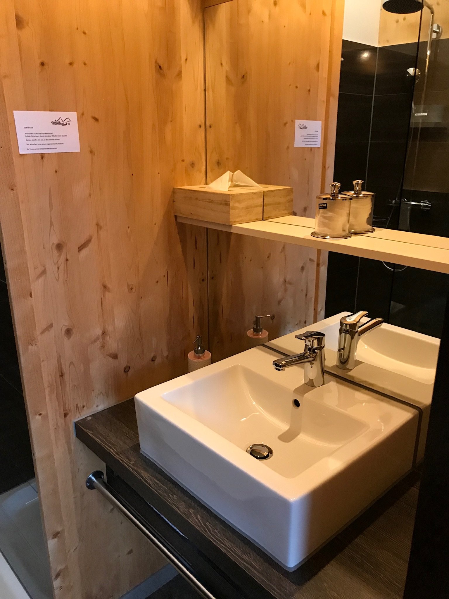 Hüttenhotel Husky Lodge-浴室