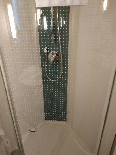 Ibis Leuven Heverlee-浴室