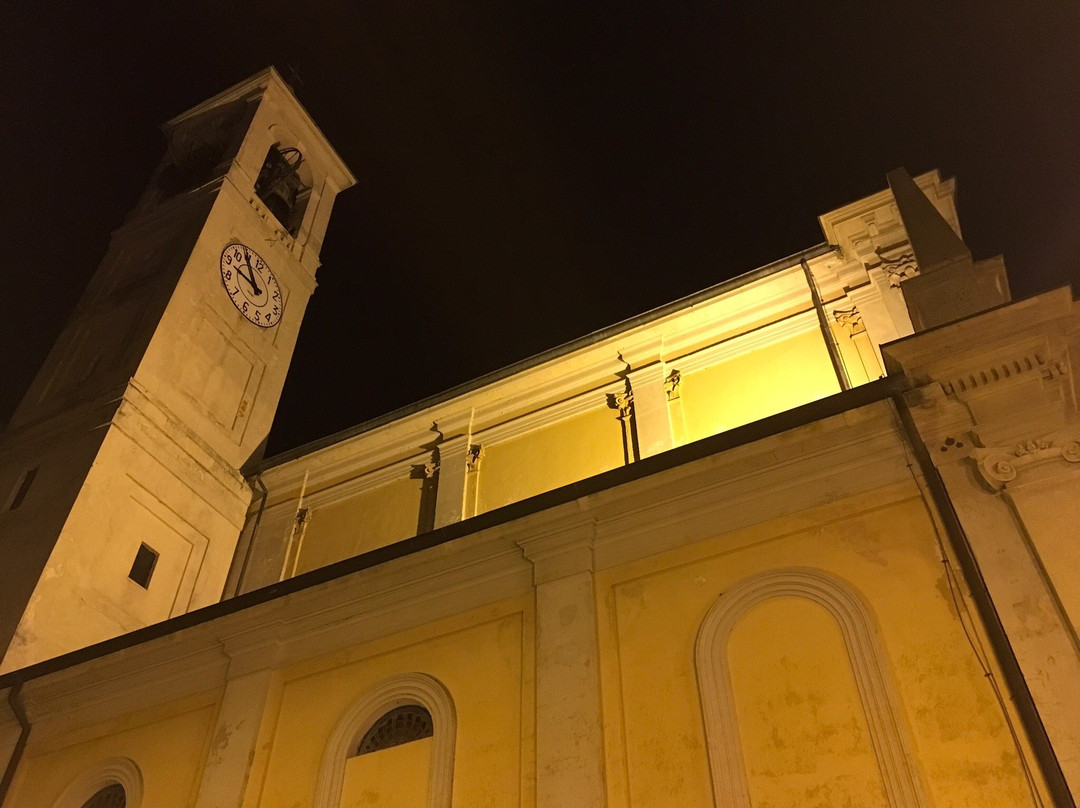 Chiesa dei Santi Pietro e Paolo-萨龙诺必去景点