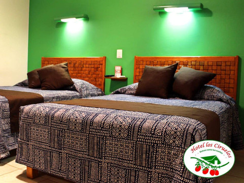 洛斯西卢罗斯酒店主图