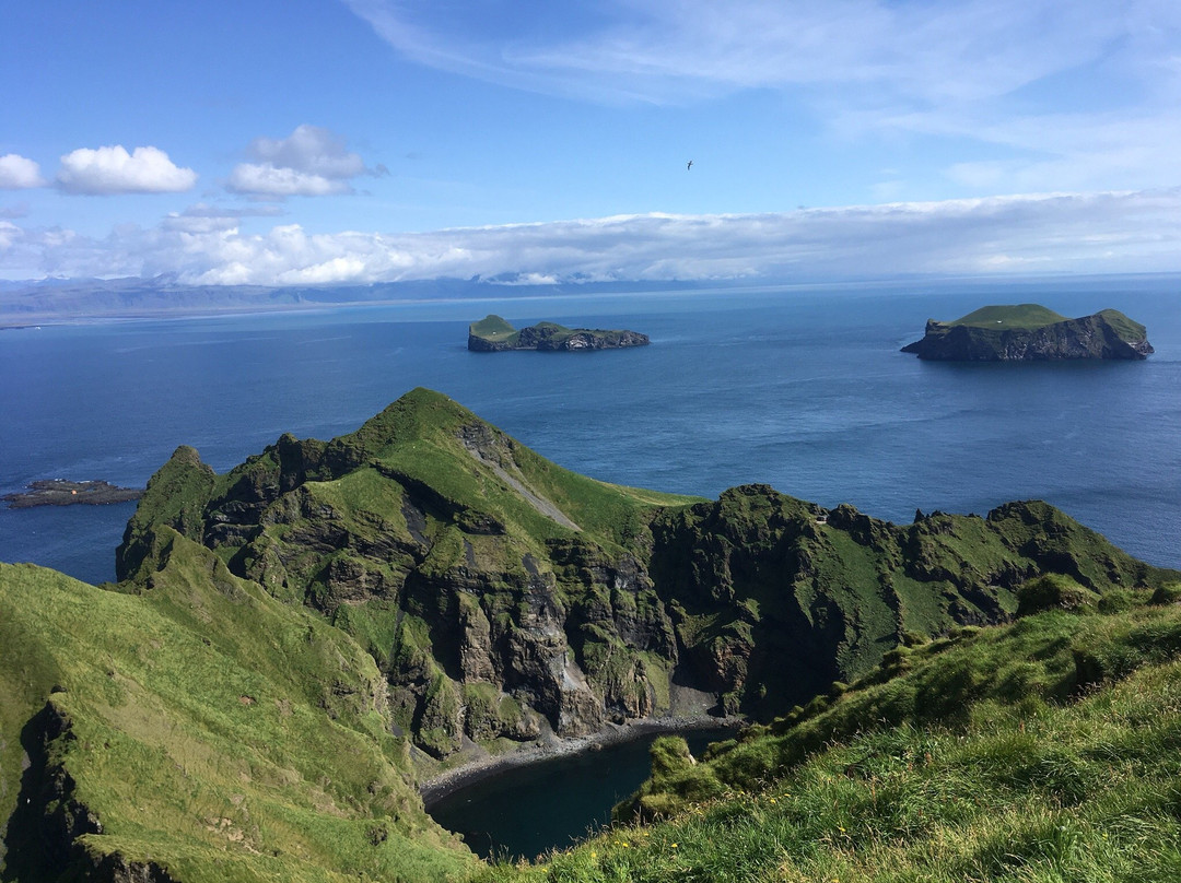 Heimaklettur (Home Rock)景点图片