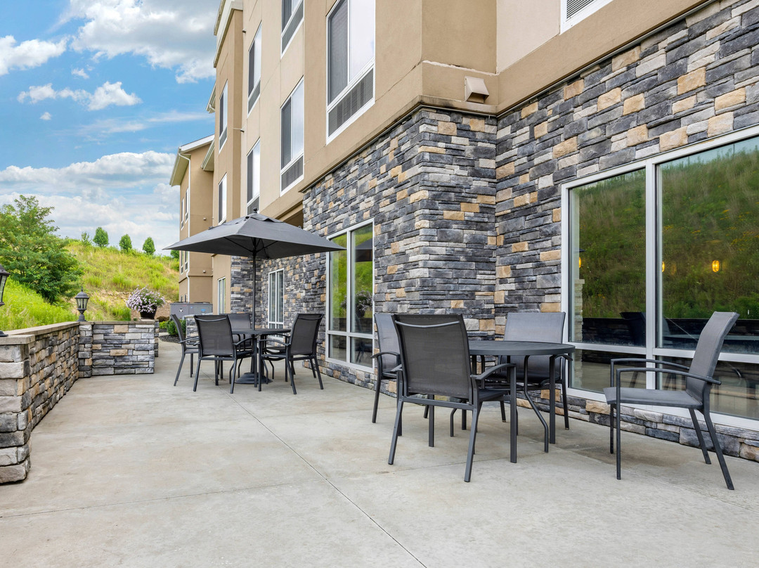 Fairfield by Marriott Inn & Suites Slippery Rock主图