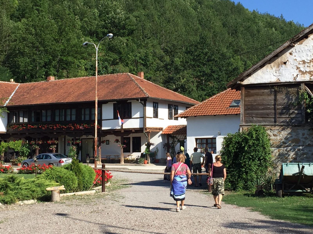 Sukovo Monastery景点图片