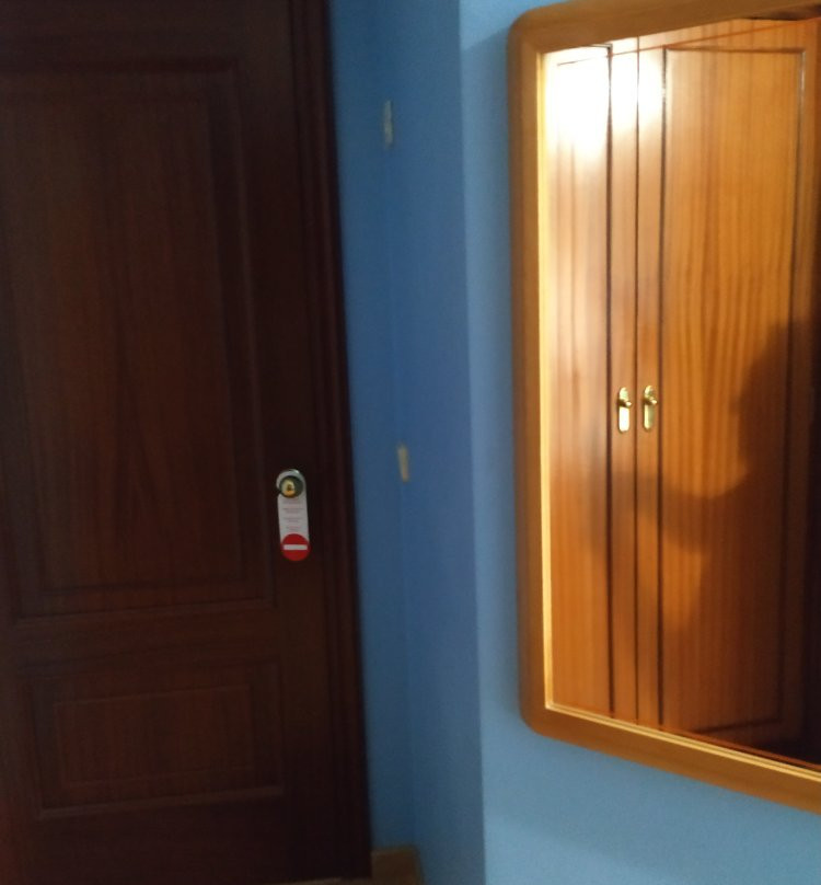 欧罗巴酒店主图