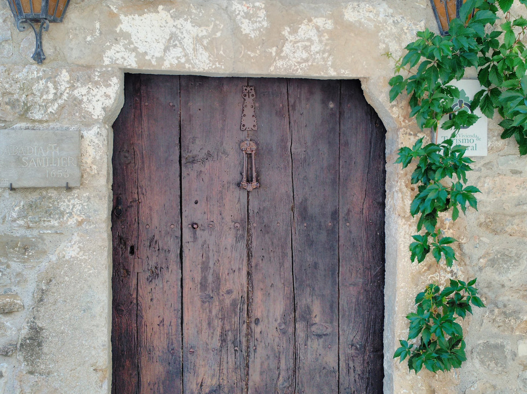 Ermita de San Emeterio y San Celedonio-Samitier必去景点