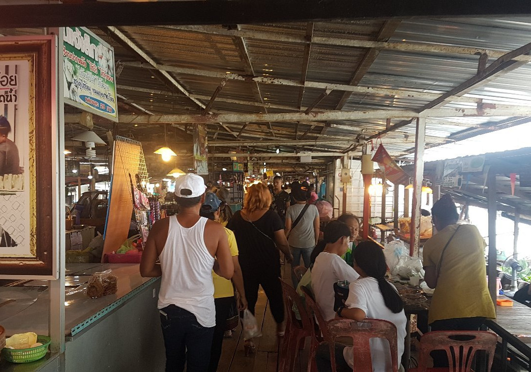 Wat Lam Phaya Floating Market-挽峦必去景点
