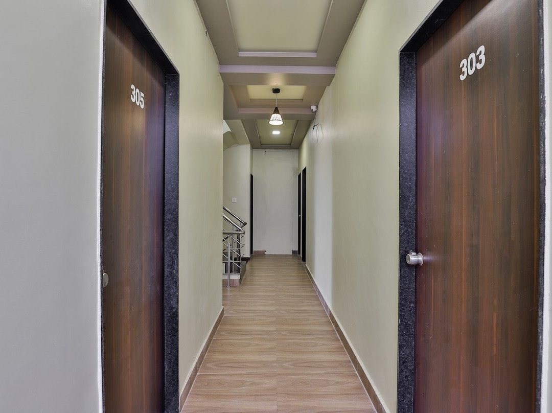 Hotel Daksh & Resorts主图