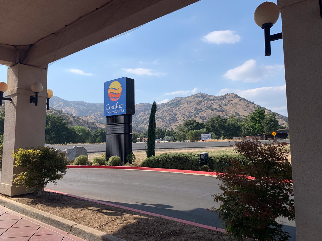 三河城红杉国王峡谷舒适套房及酒店主图