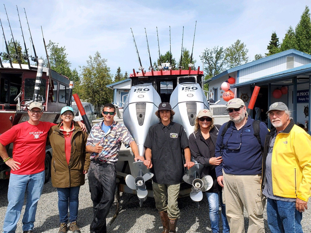 Reel 'Em Inn - Cook Inlet Charters-尼尔奇克必去景点