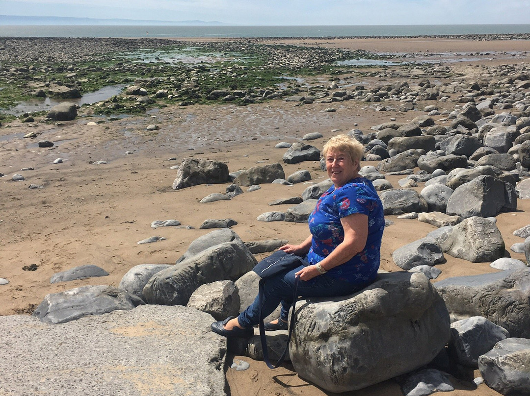 Llantwit Major Beach景点图片